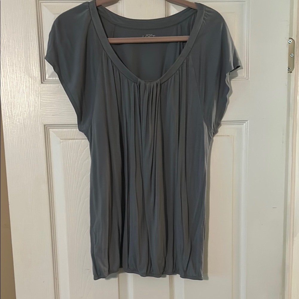 LOFT Gray Pleated Flutter Sleeve Top
